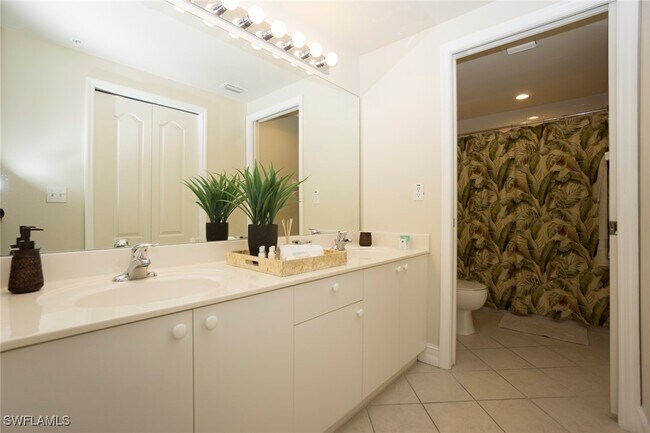 Building Photo - 7819 Regal Heron Cir