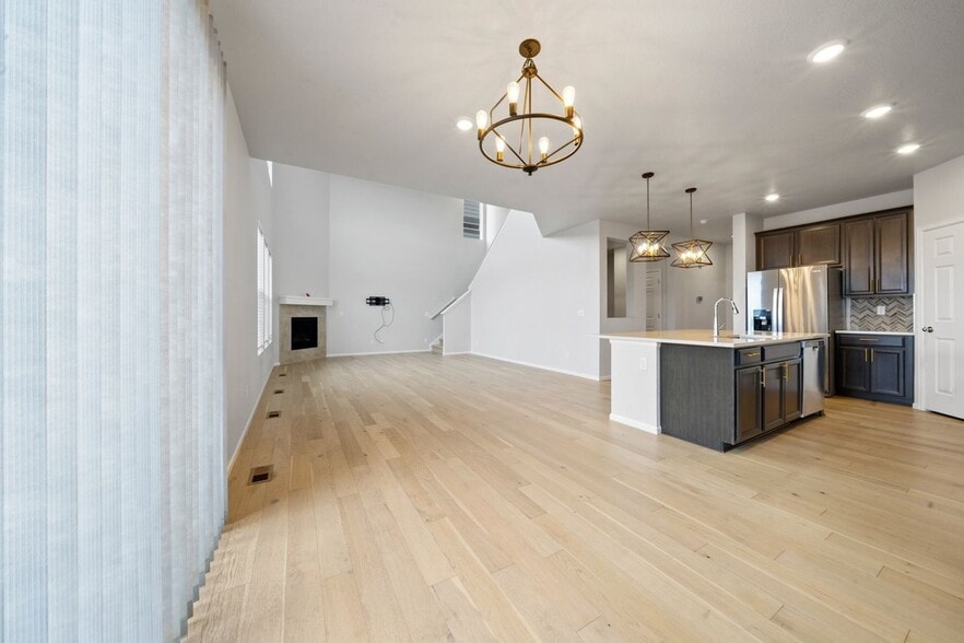 Building Photo - 470 Hyde Park Cir
