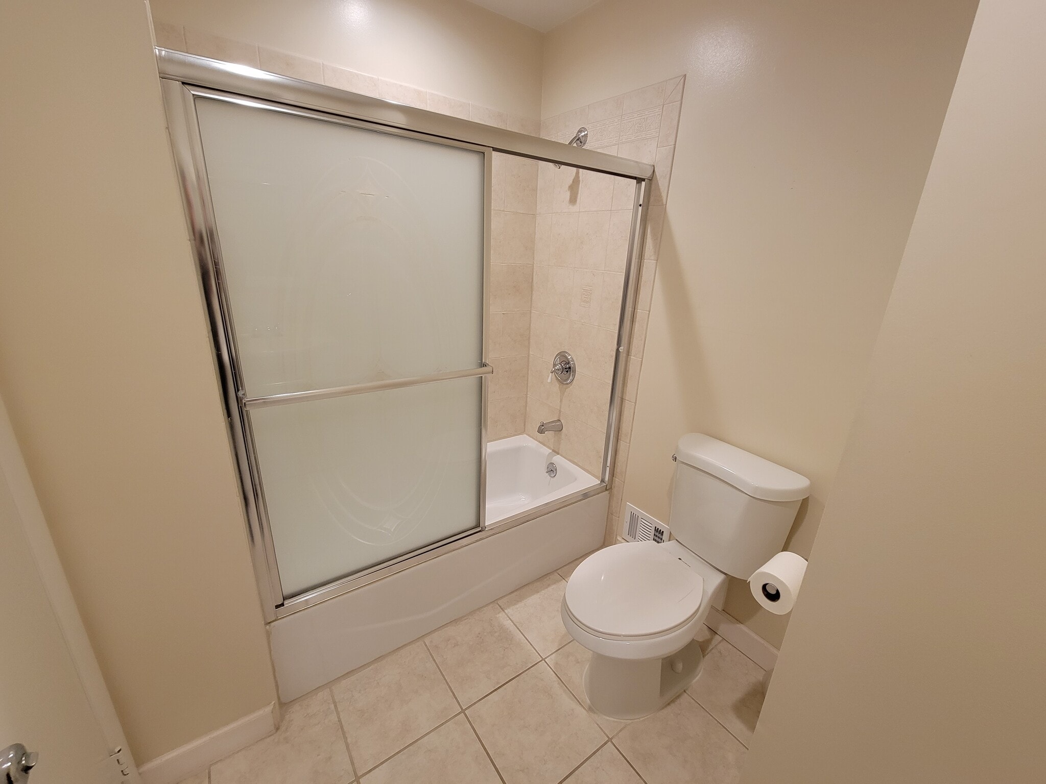 Building Photo - 7425 Bee Bee Dr