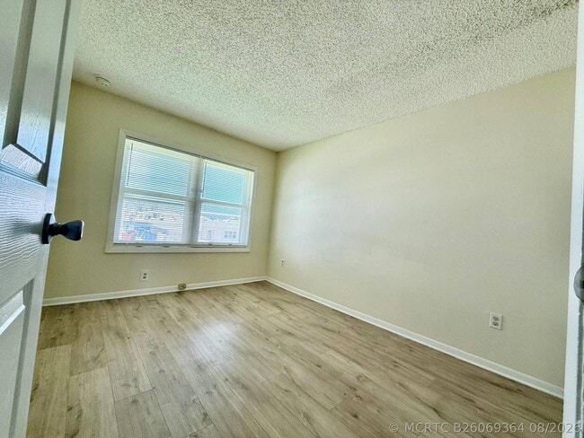 Building Photo - 343 Gulfstream Rd