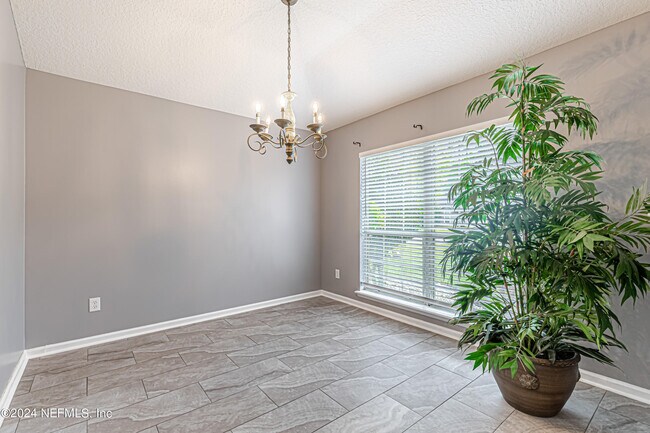 Building Photo - 2243 Trailwood Dr