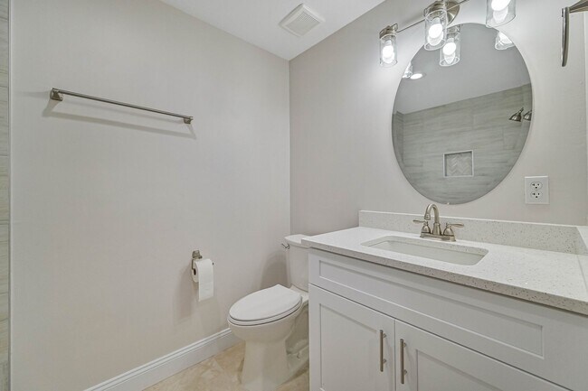 Building Photo - 8555 Bernwood Cove Loop