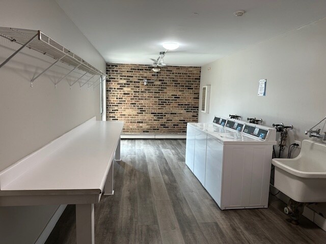 Building Photo - 1931 Prairie Square