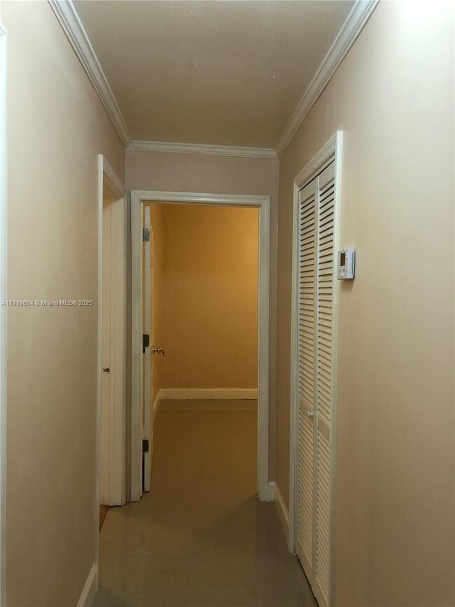 Building Photo - 76 NE 48th St