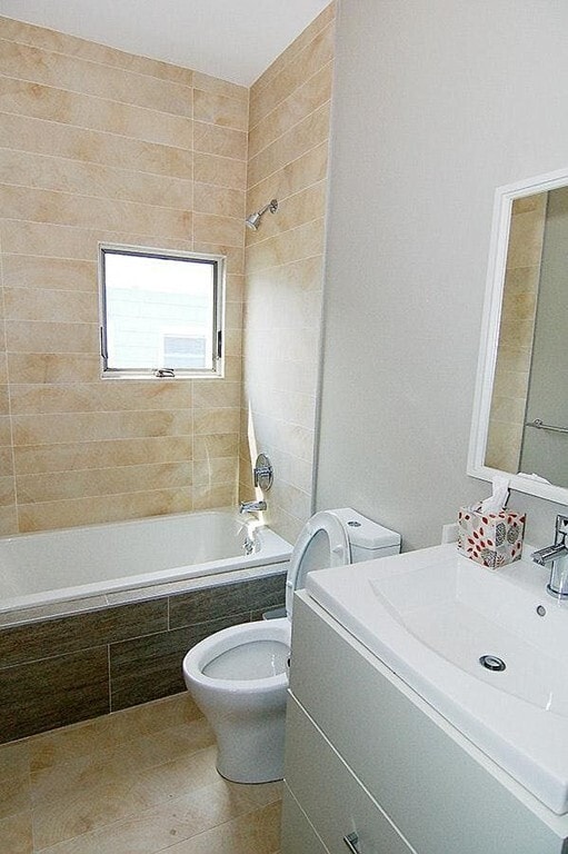 Building Photo - 185 Walden St