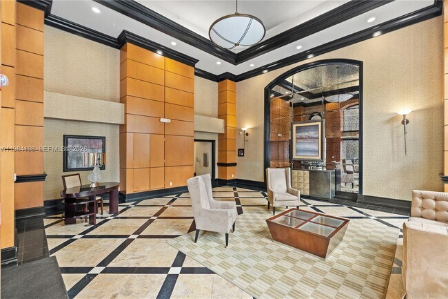 Building Photo - 3001 NE 185th St