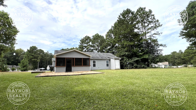 Building Photo - Unbelievable Value - Ranch with 4 Bedrooms...
