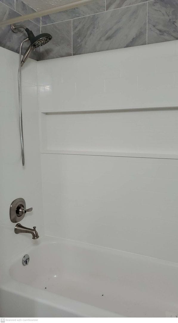 Building Photo - Beautifully Renovated 2 Bed, 1 Bath with AC!