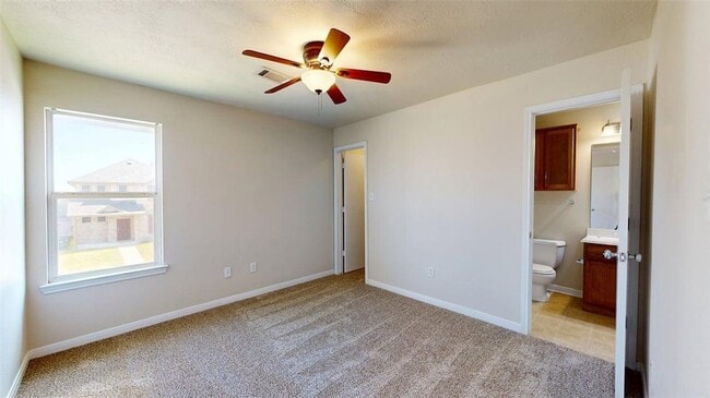 Building Photo - 4140 McFarland Dr