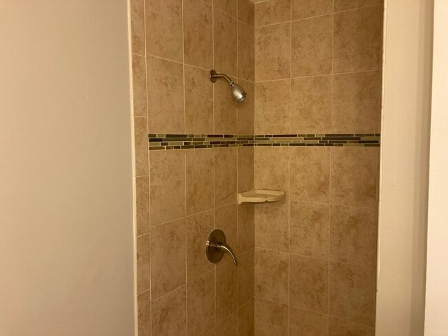 Building Photo - Nice 3Bd/2.5Bth TH in Frederick!!