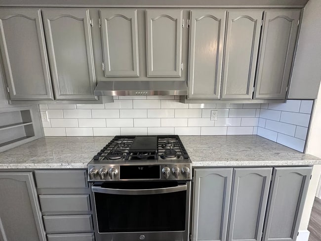 Building Photo - Modern Auburn Retreat—Fully Renovated 3BR ...