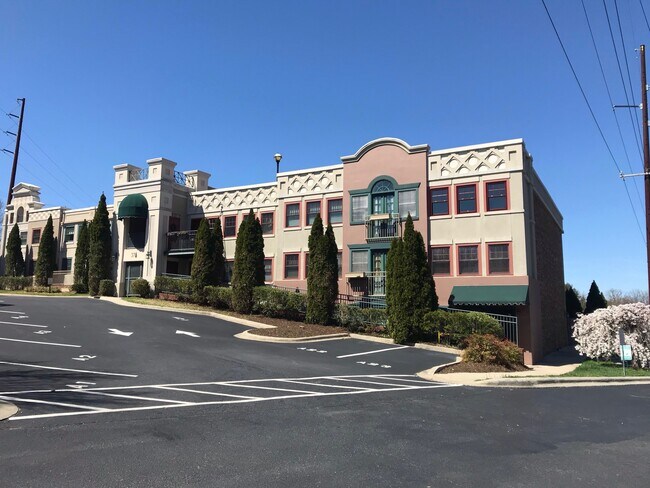 Building Photo - 37 Hiawassee St