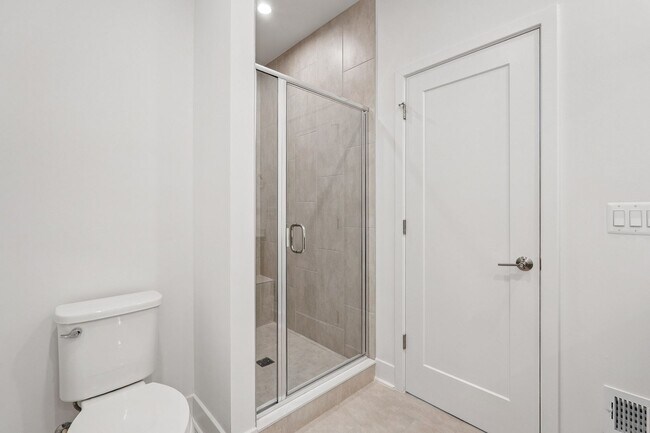 Building Photo - Brand New 4 Bedroom, 3.5 Bath Townhome in ...