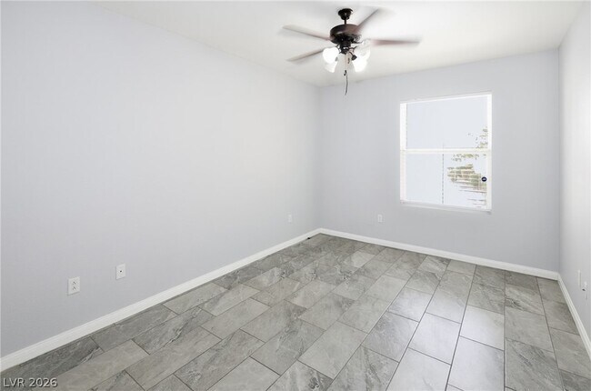 Building Photo - 10550 W Alexander Rd