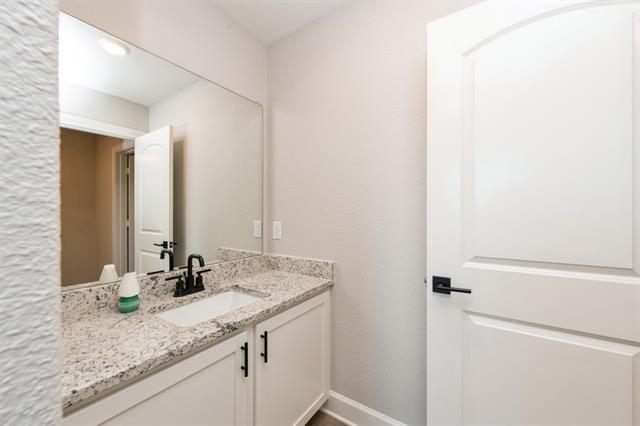 Building Photo - 601 Brookside Dr
