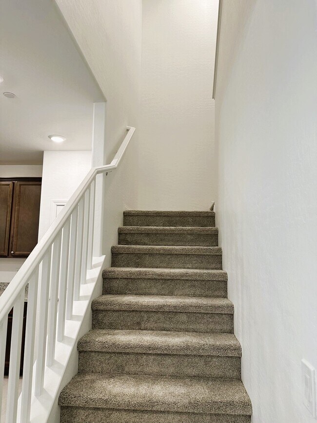 Building Photo - 11532 Alpine Cove Ave