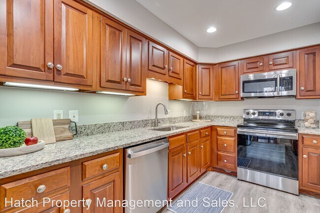 Building Photo - 3 br, 2 bath House - 8101 Connecticut Ave....