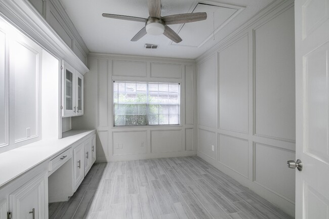 Building Photo - 16623 Wimbledon Forest Dr
