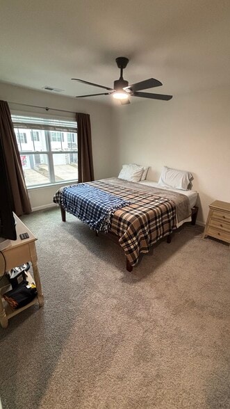 Building Photo - 325 Chapelwood Way