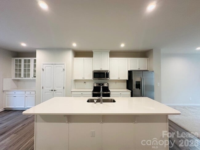 Building Photo - 3502 Timber Ml Dr