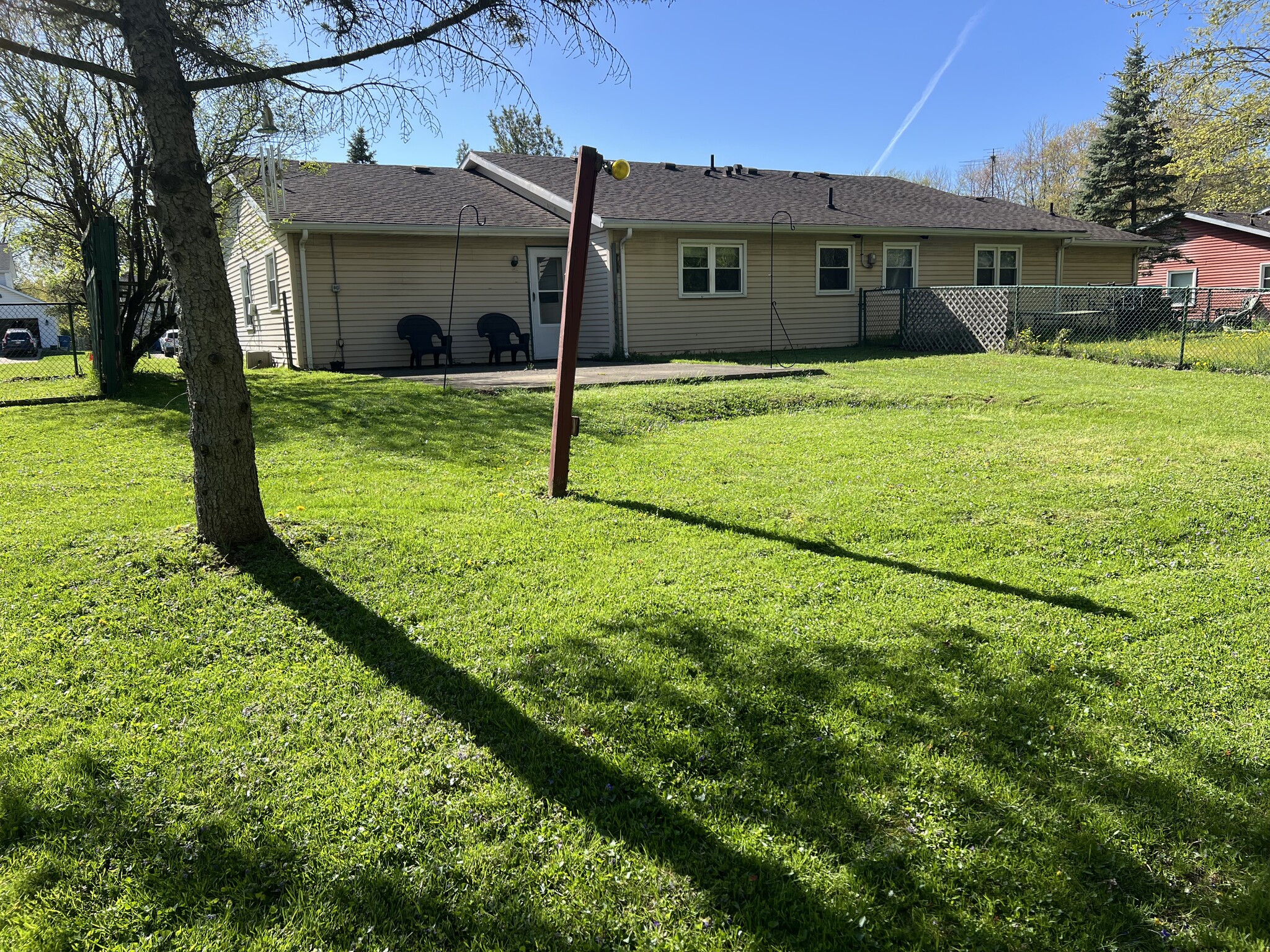 Back Yard - 5633 Opal St