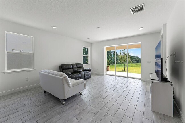 Building Photo - 2056 Keystone Pass Blvd