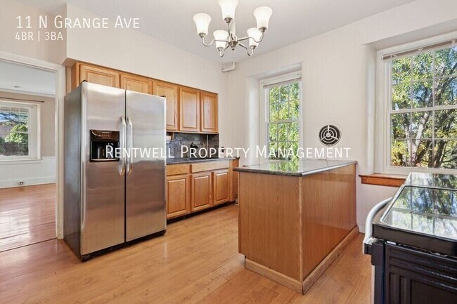 Building Photo - 11 N Grange Ave