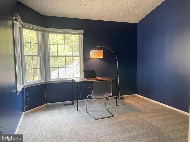 Building Photo - 24 Ginger Ct