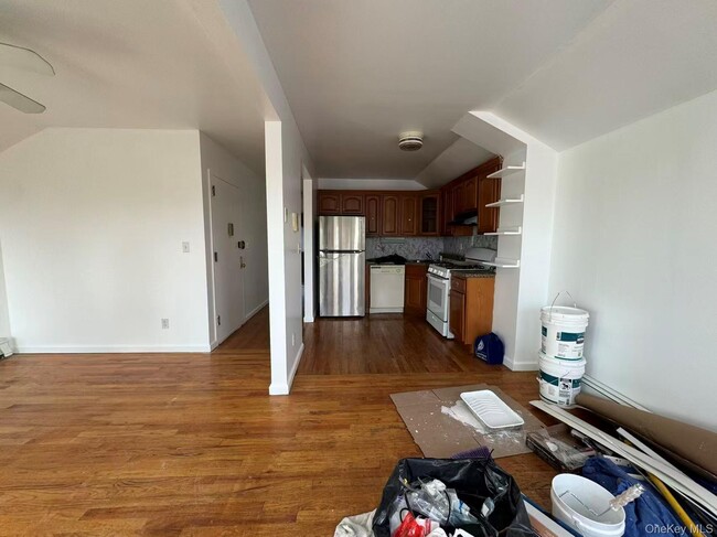 Building Photo - 45-55-55 162nd St