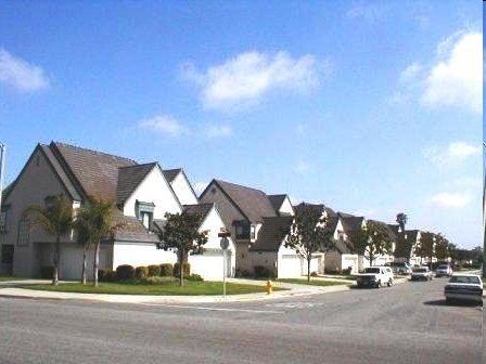 Building Photo - Stonebridge Townhomes