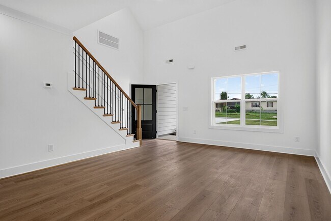 Building Photo - 165 Cripps Ln