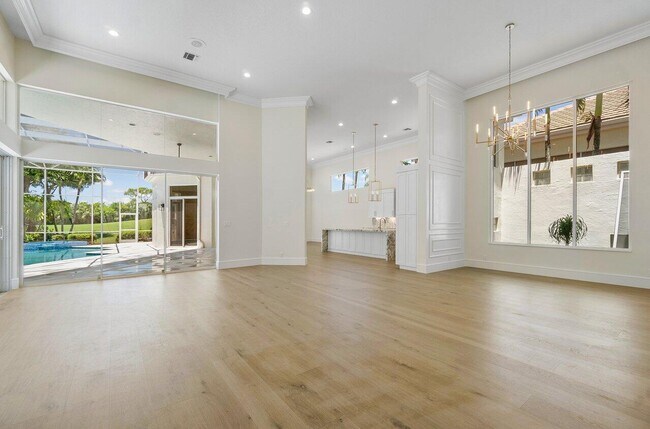 Building Photo - 1128 Crystal Dr