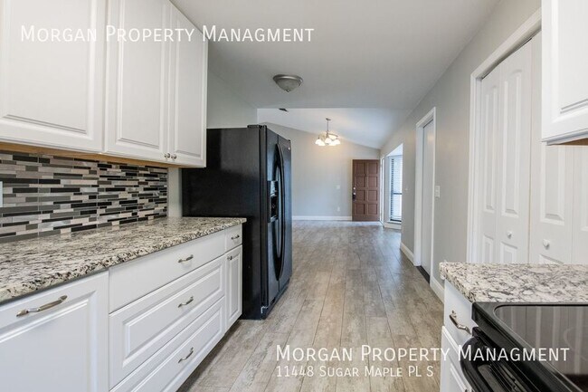 Building Photo - 11448 Sugar Maple Pl S