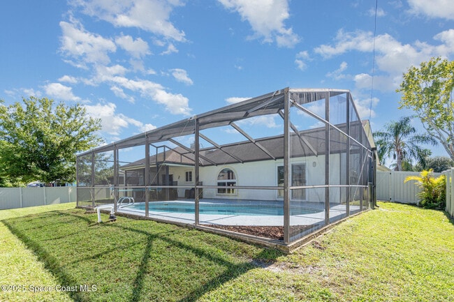 Building Photo - 1781 Radisson St NW