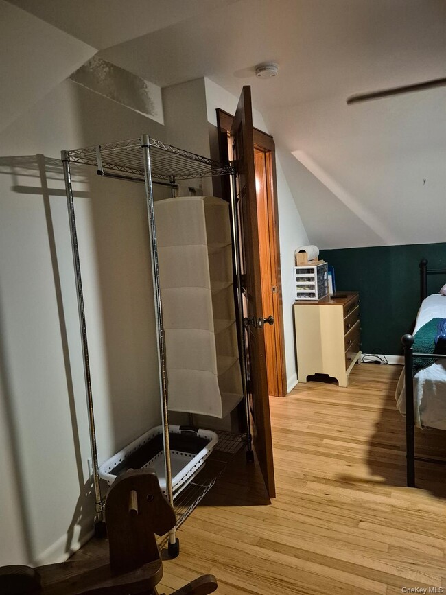 Building Photo - 57 Swannekin Rd