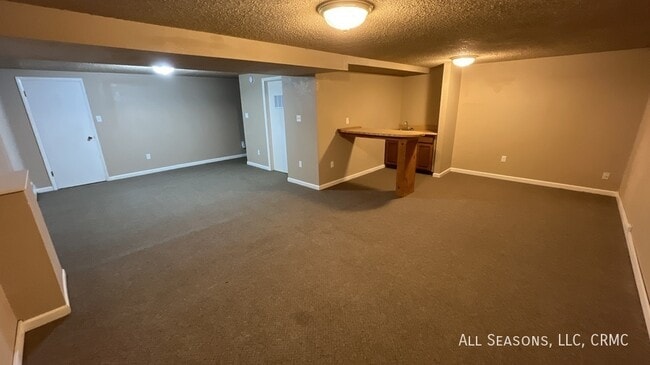 Building Photo - 2309 Woodburn St