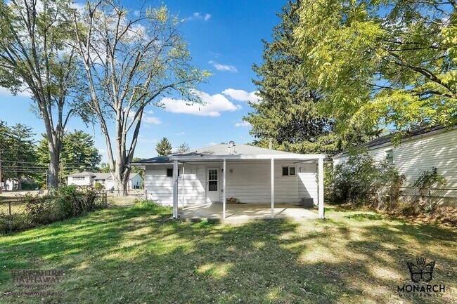 Building Photo - Affordable 3 Bedroom Home