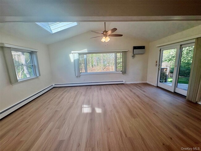 Building Photo - 54 Old Brook Rd