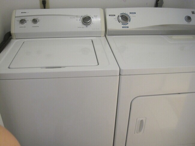 Washer Dryer - 9073 W Swan Cir