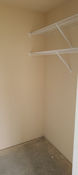 Building Photo - 97 Sherman St