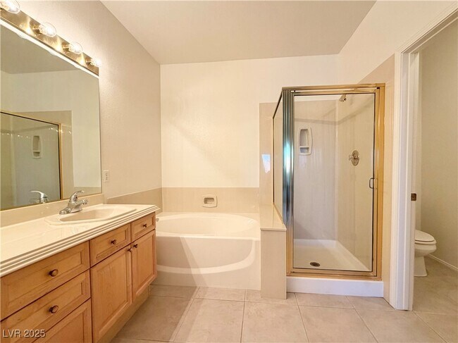 Building Photo - 2842 Altair St