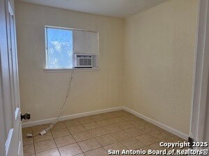 Building Photo - 410 Dorie St