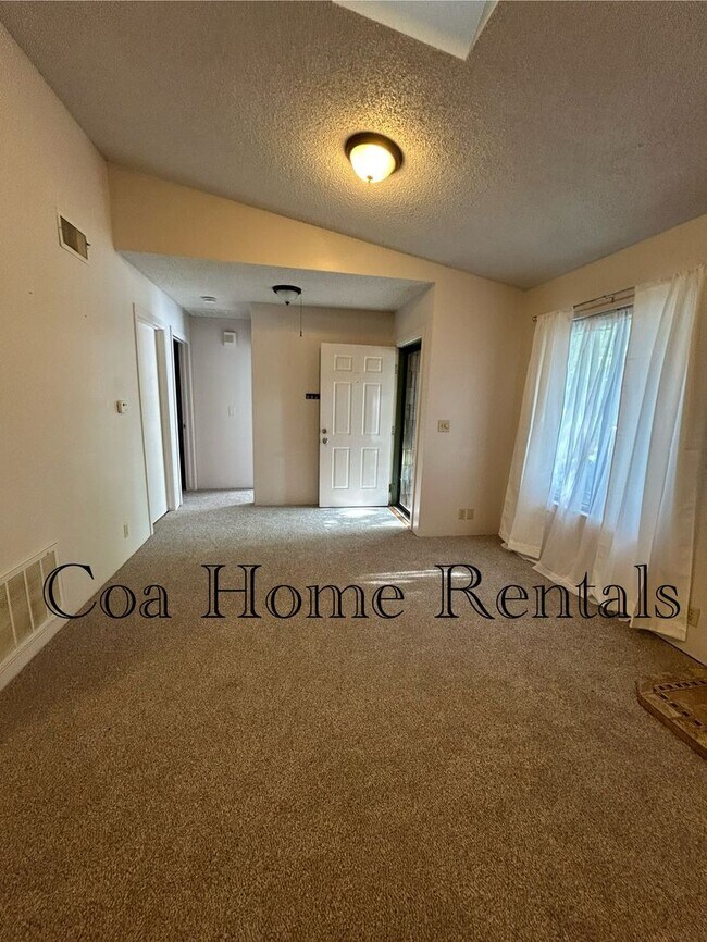 Building Photo - Great West location