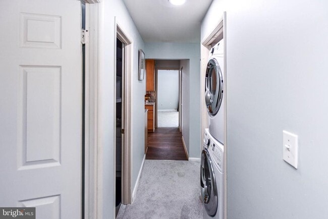 Building Photo - 3319 Huntley Sq Dr