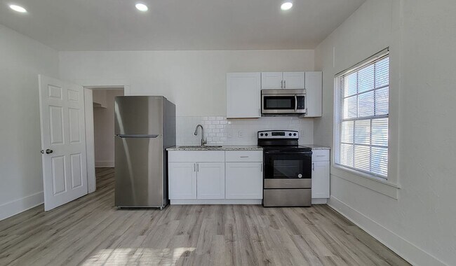 Building Photo - Charming 1-Bedroom Apartment in Sherman!