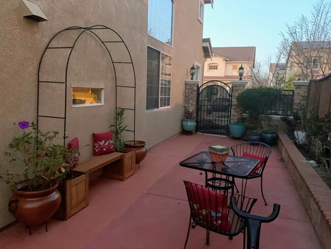 Building Photo - 3264 Palmo Ct