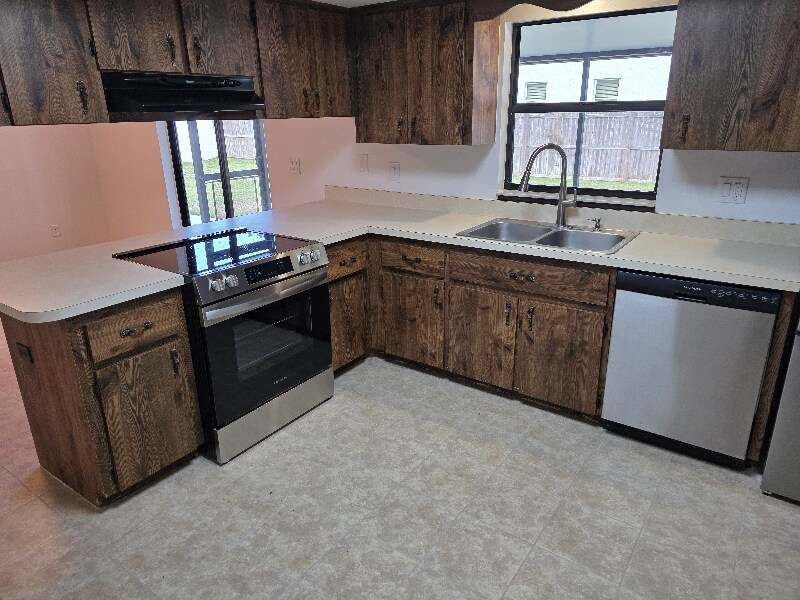 Building Photo - 46 Aaron Cir