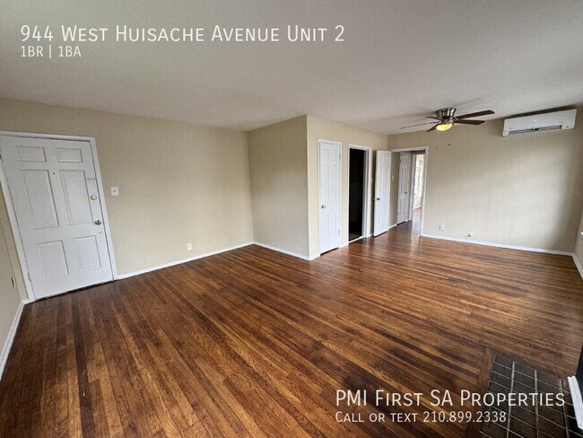 Building Photo - 944 W Huisache Ave