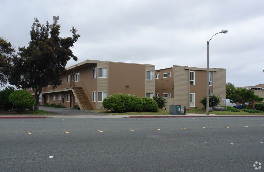 Building Photo - Cova Vista