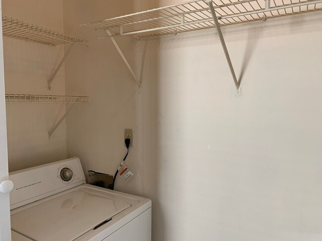 Building Photo - SHORT TERM HOME RENTAL AVAILABLE IN DESIRABLE HAYES BARTON/MIDTOWN--RANCH--3 BEDROOMS-2 BATHS--RO...